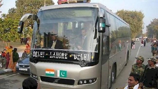 भारत ने दिल्ली-लाहौर बस सेवा रद्द की