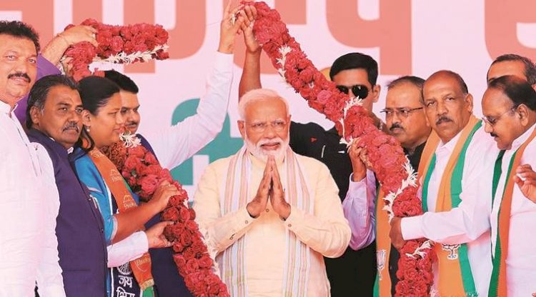 प्रधानमंत्री नरेंद्र मोदी ने नासिक से किया महाराष्ट्र विधानसभा चुनाव का शंखनाद, देवेंद्र फडणवीस की सराहना, शरद पवार पर साधा निशाना