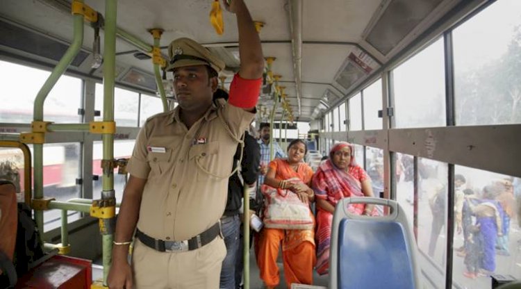 दिल्ली की सरकारी बसों में बुजुर्गों और छात्रों को भी जल्द मिल सकती है मुफ्त यात्रा की सुविधा,मुख्यमंत्री अरविंद केजरीवाल ने दिए संकेत