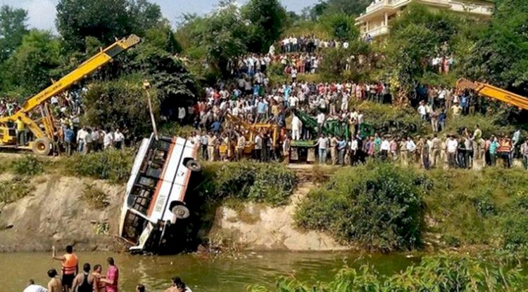राजस्थान के बूंदी में हुआ बड़ा हादसा,बारातियों से भरी बस के नदी में गिरने से 25 लोगों की मौत,5 घायल,राज्य सरकार ने किया मुआवजे का ऐलान