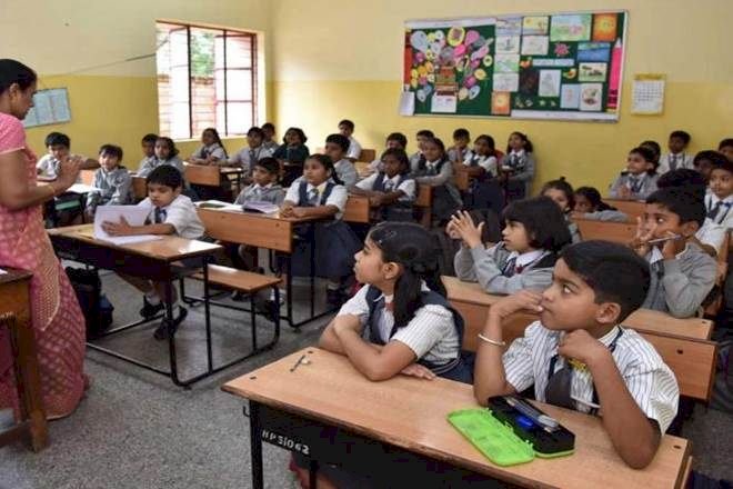Corina Virus का कहर : दिल्ली सरकार ने 5वीं तक के सभी स्कूलों को 31 मार्च तक किया बंद, HRD मंत्रालय ने मुख्य सचिवों और CBSE को दिए है अहम निर्देश