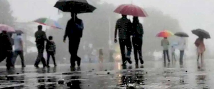 पटना समेत बिहार के कई जिलों में आज बादल गरजने के साथ तेज बारिश के आसार, 3 दिन के लिए येलो अलर्ट जारी