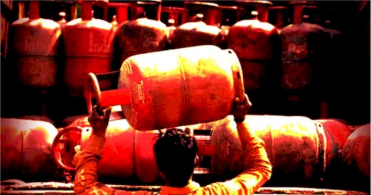 दिवाली में चूल्हा जलाना होगा महंगा? LPG सिलेंडर के दाम बढ़ने की आशंका