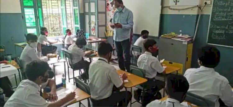 डेढ़ साल बाद सोमवार से खुलेंगे पूर्वी दिल्ली नगर निगम के स्कूल, ऑनलाइन क्लास भी रहेंगी जारी