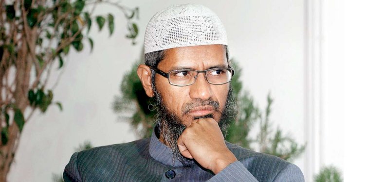 केंद्र सरकार ने जाकिर नाइक के इस्लामी संगठन IRF को किया 5 साल के लिए बैन, कहा - वो सभी मुस्लिमों को आतंकी बनने के लिए उकसाता है