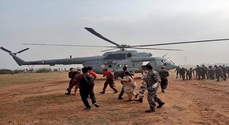 त्रिकूट पहाड़ रोपवे हादसा : एयरलिफ्ट के दौरान एक महिला गिरी, लाया गया सदर हॉस्पिटल