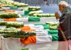 पुलवामा हमले में शाहिद हुए 40 जवानों को प्रधान मंत्री ने दी श्रद्धांजलि|