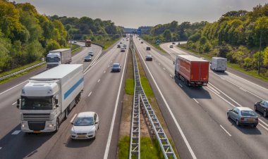 लखनऊ-आगरा एक्सप्रेस-वे पर सावधान ! रफ्तार पर रखे काबू, वर्ना होगी सुनिश्चित कार्रवाई