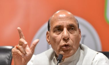 परमाणु बमः शाब्दिक बल्लेबाजी