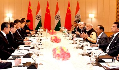 भारत दौरा समाप्त कर नेपाल रवाना हुए चीनी राष्ट्रपति शी जिनपिंग,शिखर सम्मेलन के दौरान नहीं उठा कश्मीर मुद्दा 