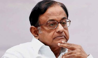 सीबीआई ने INX मीडिया मामले में दायर की चार्जशीट, पी.चिदंबरम, कार्ति चिदंबरम और पीटर मुखर्जी का नाम शामिल