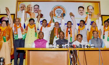 झारखंड में विधानसभा चुनाव से पहले विपक्ष को तगड़ा झटका,कांग्रेस के तीन,जेएमएम के दो और एआईएफबी के एक विधायक बीजेपी में शामिल