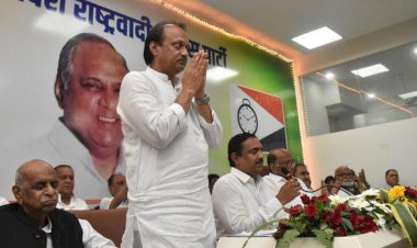 महाराष्ट्र : चाचा शरद पवार की ही राह चले अजित पवार, शरद पवार भी अपने राजनीतिक जीवन ऐसा कर चुके हैं दो बार!