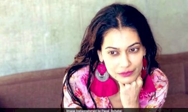 बॉलीवुड अभिनेत्री पायल रोहतगी को जेल,गांधी-नेहरू परिवार के खिलाफ सोशल मीडिया पर आपत्तिजनक सामग्री पोस्ट करने का है आरोप