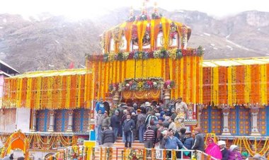 Corona Effect : वैदिक मंत्रोचार एवं संपूर्ण विधि-विधान के साथ खुले बाबा केदारनाथ के कपाट,भक्तों एवं श्रद्धालुओं को नहीं है दर्शन की अनुमति