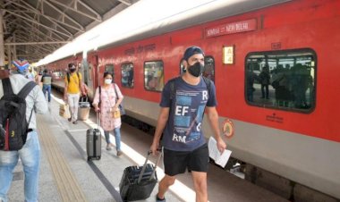 देशव्यापी लॉकडाउन के कारण ठहरी जिंदगी के लिए उपहार साबित हो रही है रेल गाड़ियां,आर्थिक एवं सामाजिक रूप से भी आम जनजीवन को आगे बढ़ाने में हो रही हैं मददगार साबित 