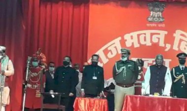 नीतीश मंत्रिमंडल का पहला विस्तार पूरा, बीजेपी और जेडीयू से MLC समेत इन 17 विधायकों ने ली मंत्री पद की शपथ