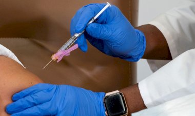 बिहार : कोरोना वैक्सीन लेने के बाद नहीं बचा मेडिकल कॉलेज का छात्र, 15 और छात्र निकले पॉजिटिव