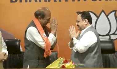 बंगाल : दिनेश त्रिवेदी भाजपा में हुए शामिल, बोले - राजनीति में अपने आदर्श भूलीं ममता बनर्जी