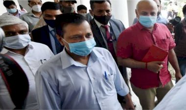 सीएम केजरीवाल ने वैक्सीनेशन सेंटर का किया दौरा, कहा- लोग पोलिंग बूथ पर टीकाकरण से खुश