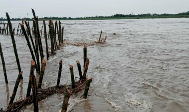 लगातार बारिश से बिहार की कई नदियों में उफान, नालंदा व गया में तटबंध टूटे