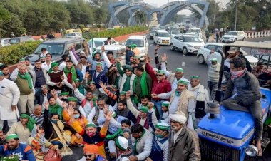 नोएडा प्राधिकरण के खिलाफ किसानों का हल्ला बोल जारी, 29 किसानों पर केस दर्ज