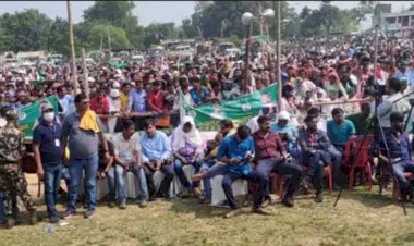 लालू यादव के आते ही ईदगाह मैदान में लग गया चुनावी मेला, देखने-सुनने के लिए जुटी भारी भीड़