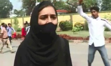 कॉलेज के बाहर अल्लाह हू अकबर के नारे क्यों लगाए मुस्कान ने बताया,: हिजाब विवाद ,