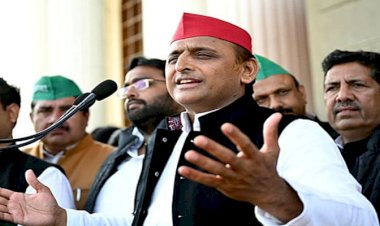 बीजेपी की खड़ी हो गई खटिया, इसीलिए इनके बयान आ रहे घटिया : अखिलेश यादव