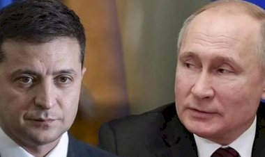 वोलोदिमीर जेलेंस्की ने क्यों कहा यूक्रेन बारूद के ढेर पर खड़ा है