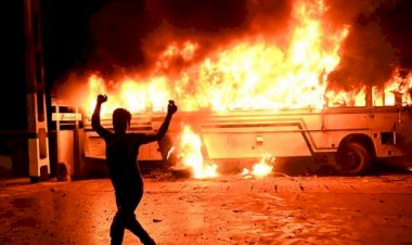 तेज ग्रोथ करती लंका में कैसे लगी बदहाली की आग, इन फैसलों ने किया तबाह